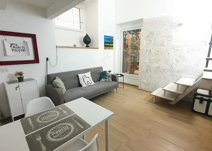 Station - Centro בארי