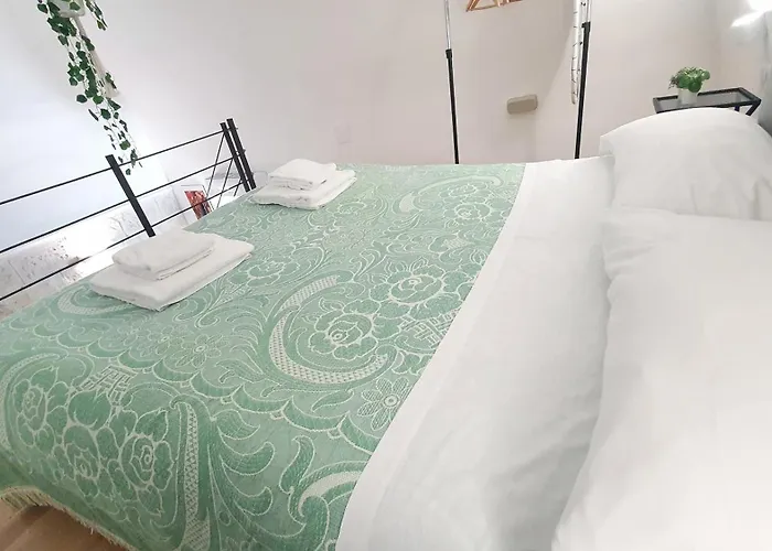 Station - Centro בארי