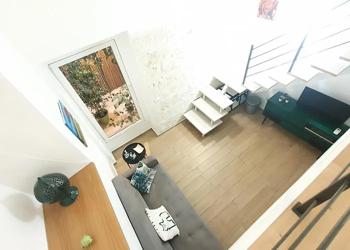 Station - Centro בית הארחה בארי