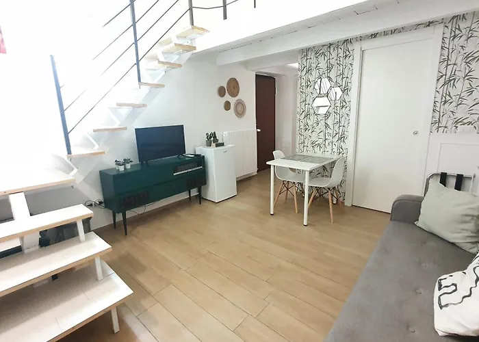 בית הארחה Station - Centro 3*