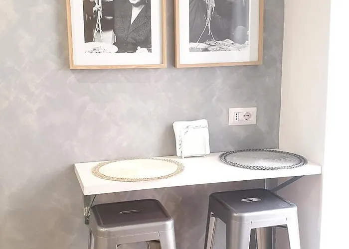 Station - Centro 3* בארי