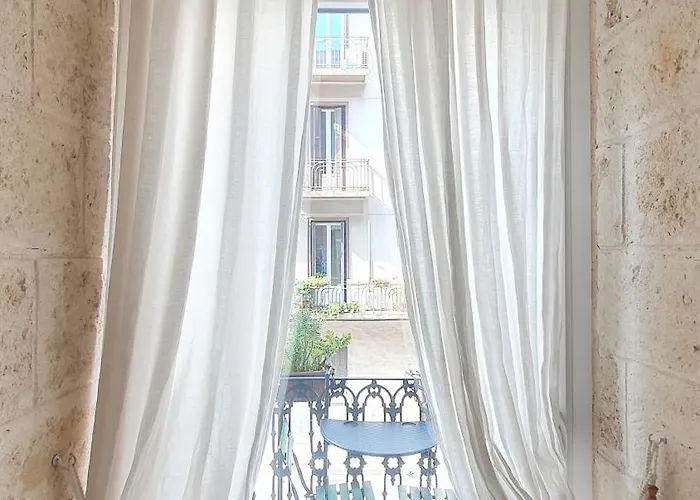 Station - Centro 3* בארי