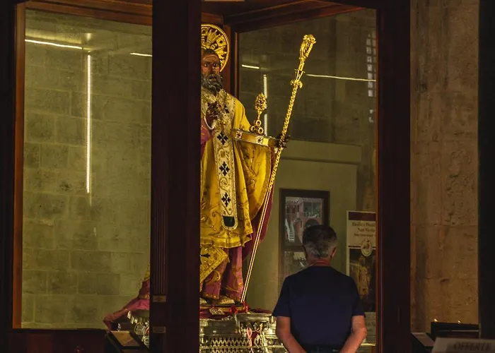 Station - Centro בארי